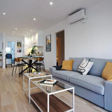 شقة Cozy Modern 2-bed In أذيخي