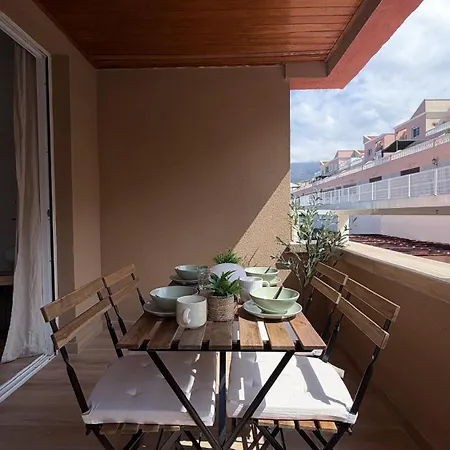 Cozy Modern 2-bed In أذيخي