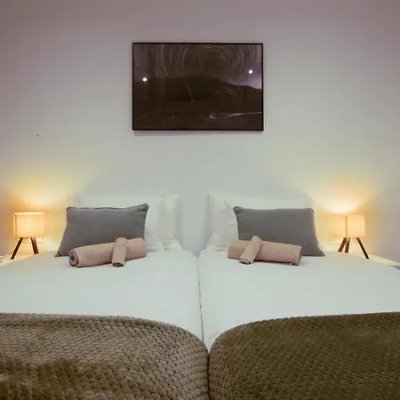 شقة Cozy Modern 2-bed In أذيخي